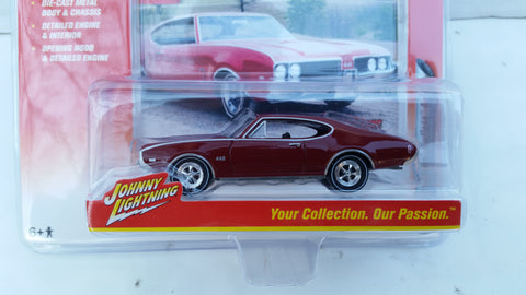 Johnny Lightning Muscle Cars 2016, Release 2A, 1969 Olds Cutalss 442