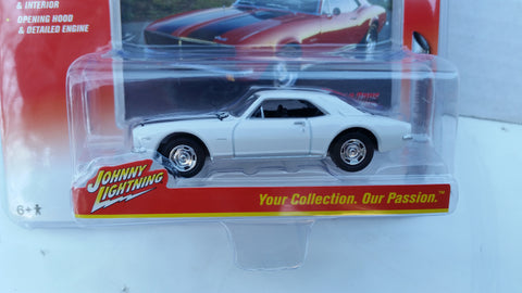 Johnny Lightning Muscle Cars 2016, Release 2B, 1967 Chevy Camaro Z28