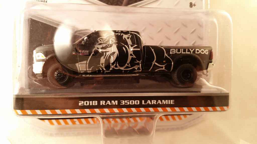 Greenlight Dually Drivers, Series 1, 2018 Ram 3500 Laramie - Black