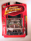 Johnny Lightning, Thirteen 13 Customs, Release 1, '73 Chevy Caprice Wagon